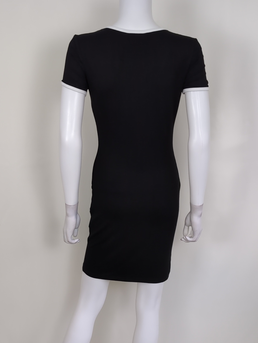 SHEIN Black Short Sleeve V Neck Stretchy Rayon T Shirt Mini Dress Size Medium - Picture 5 of 10